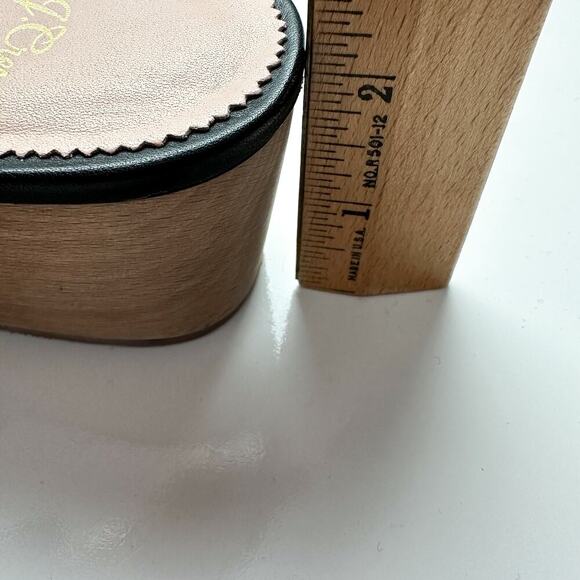 J. Crew Black Leather Clogs Size 9 Style AQ675 - Picture 11 of 11